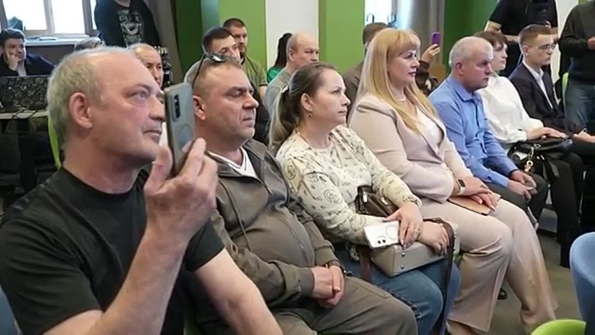 РАБОЧАЯ ПОЕЗДКА ГУБЕРНАТОРА И ЧЛЕНОВ СОВЕТА ФЕДЕРАЦИИ НА СЕВЕР КРАЯ