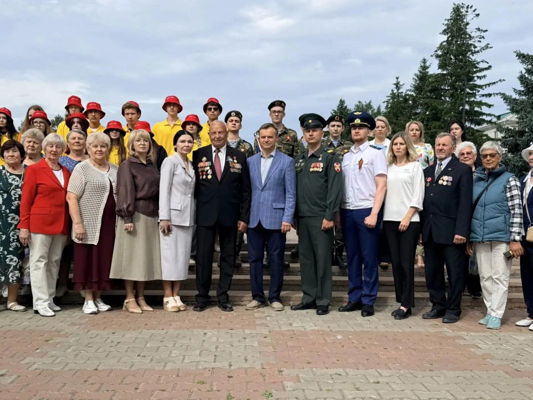 Помним. Скорбим. Гордимся. Помним. Скорбим. Гордимся.