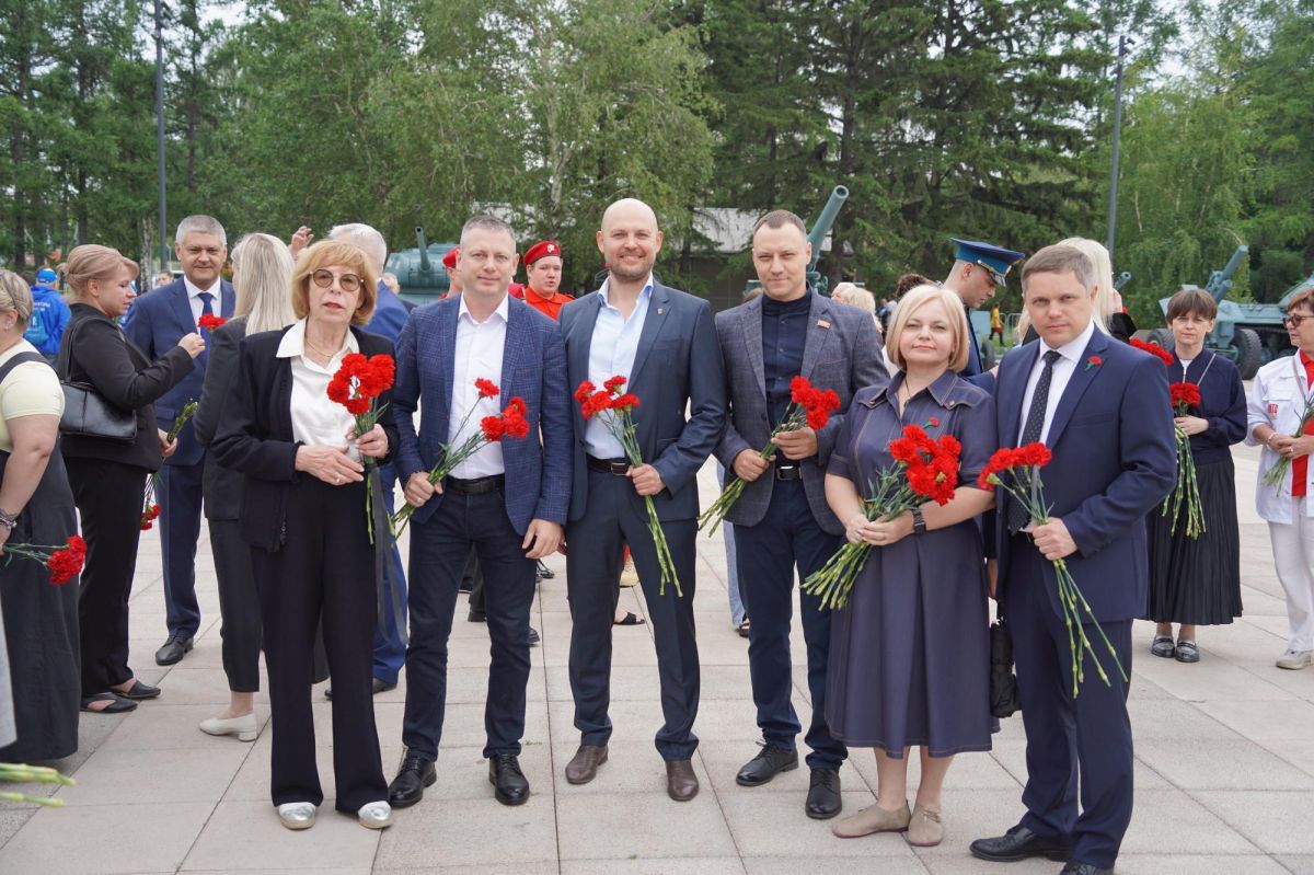 Сегодня День памяти и скорби Сегодня День памяти и скорби