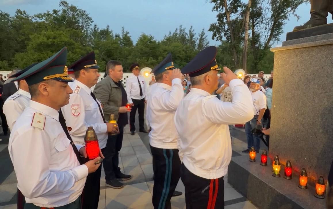 Сотрудники транспортной полиции приняли участие в мероприятиях, приуроченных к 85й годовщине начала Великой Отечественной войны Сотрудники транспортной полиции приняли участие в мероприятиях, приуроченных к 85й годовщине начала Великой Отечественной войны