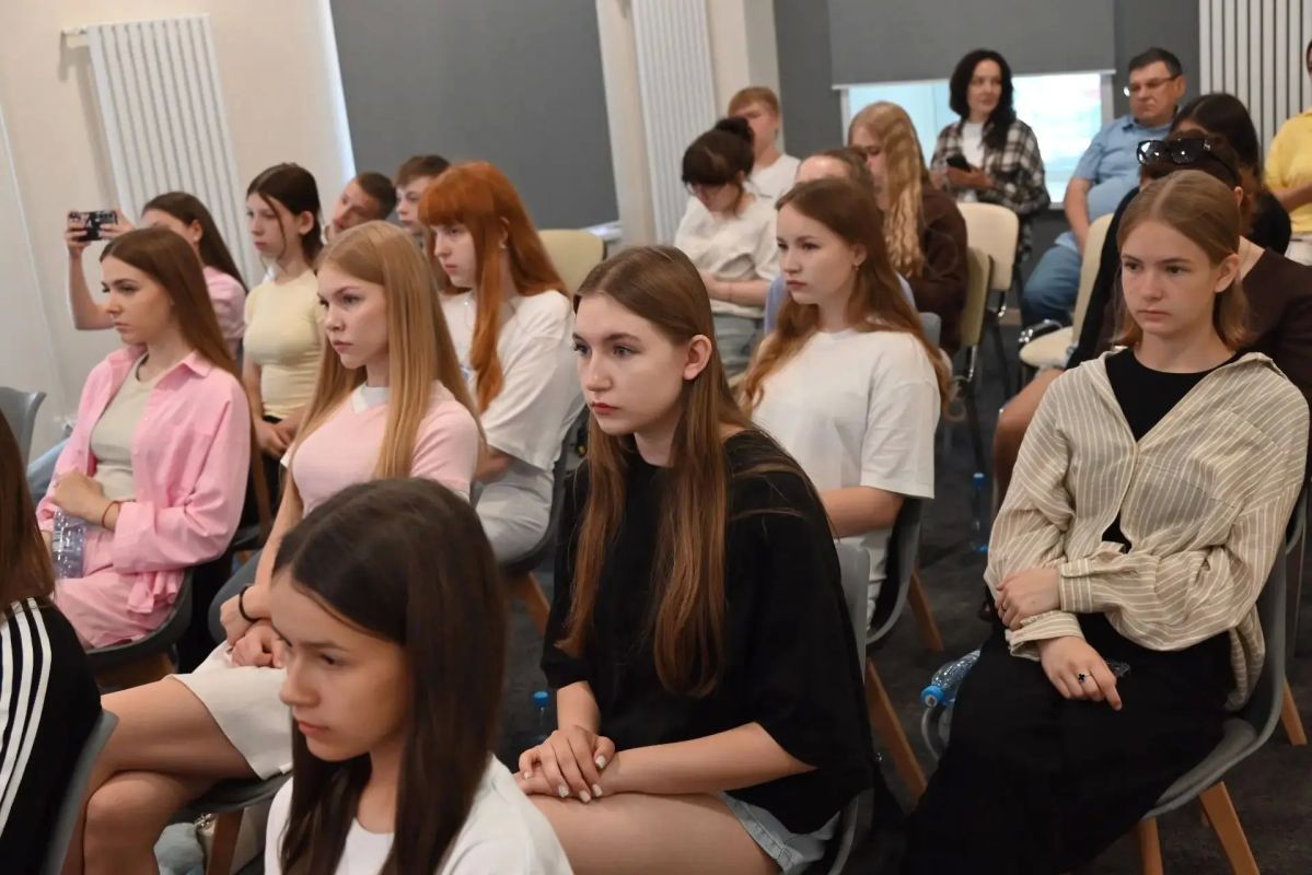 Завершилась насыщенная программа шестой «Школы молодого блогера» Завершилась насыщенная программа шестой «Школы молодого блогера»