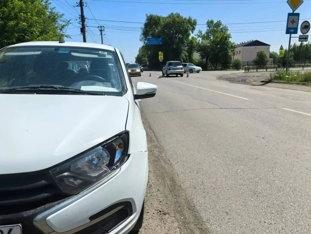 В Минусинске 8-летний мальчик на самокате пострадал в ДТП В Минусинске 8-летний мальчик на самокате пострадал в ДТП