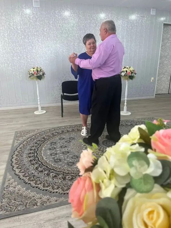 В Уярском районе ценят крепкие семьи и радостные события! В Уярском районе ценят крепкие семьи и радостные события!