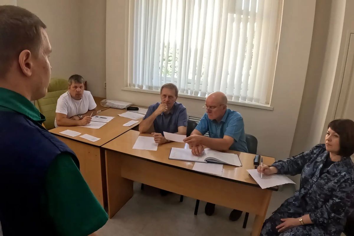 Осужденные, отбывающие наказание в КТБ-1, сдали экзамен по ремонту автомобилей Осужденные, отбывающие наказание в КТБ-1, сдали экзамен по ремонту автомобилей