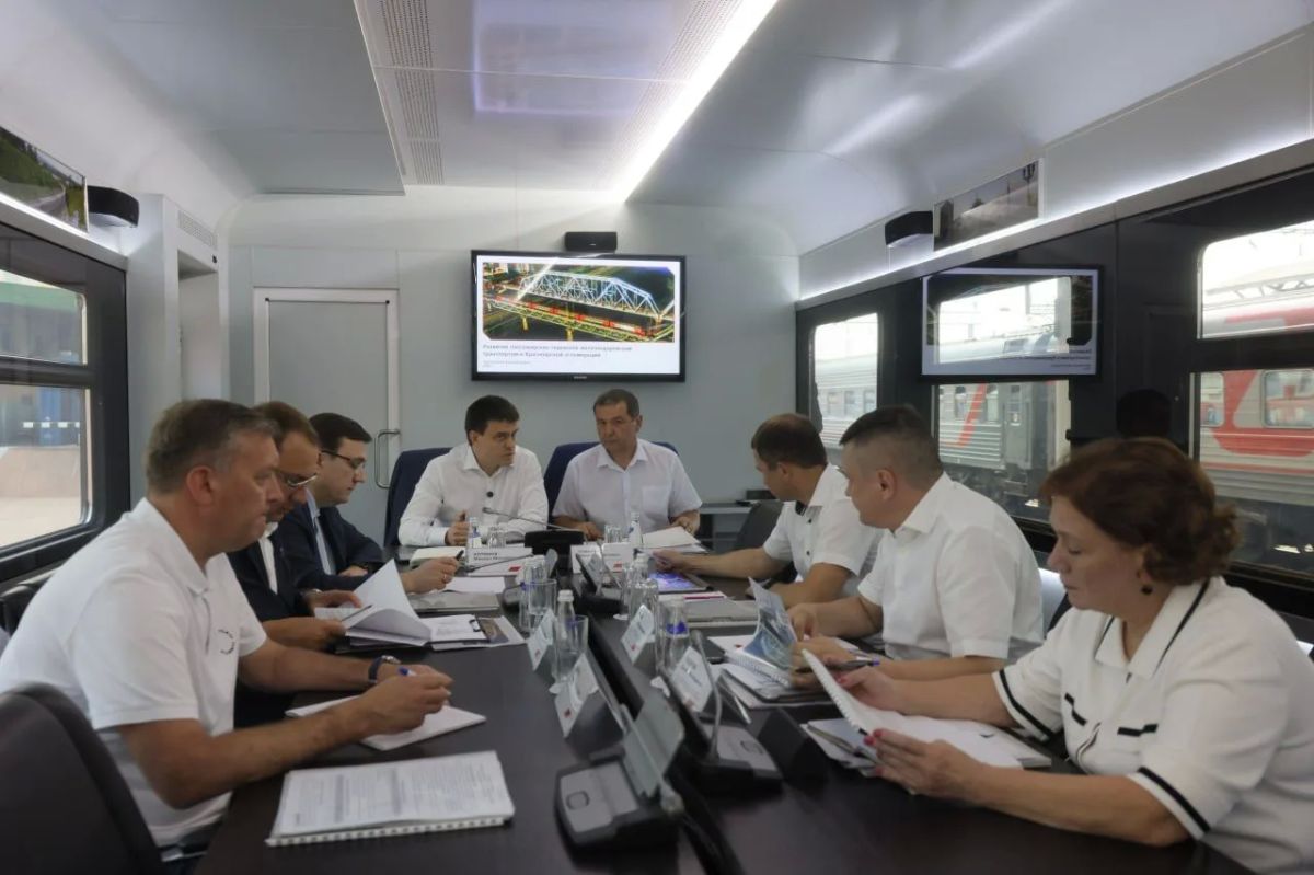 К 400-летию Красноярска обновят городскую электричку К 400-летию Красноярска обновят городскую электричку