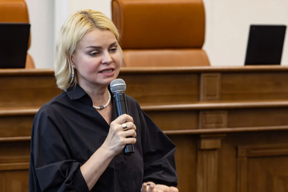 Краевые парламентарии встретились с участниками программы «Время героев» Краевые парламентарии встретились с участниками программы «Время героев»