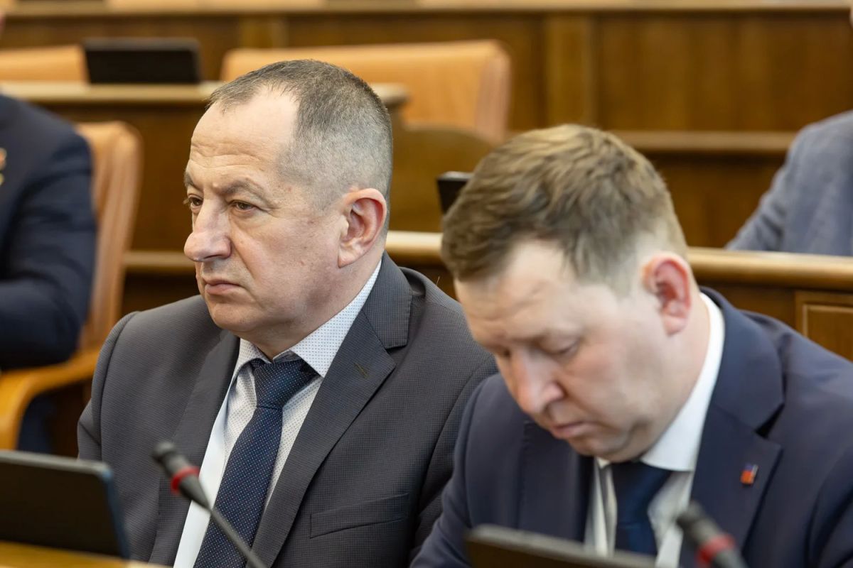 Краевые парламентарии встретились с участниками программы «Время героев» Краевые парламентарии встретились с участниками программы «Время героев»