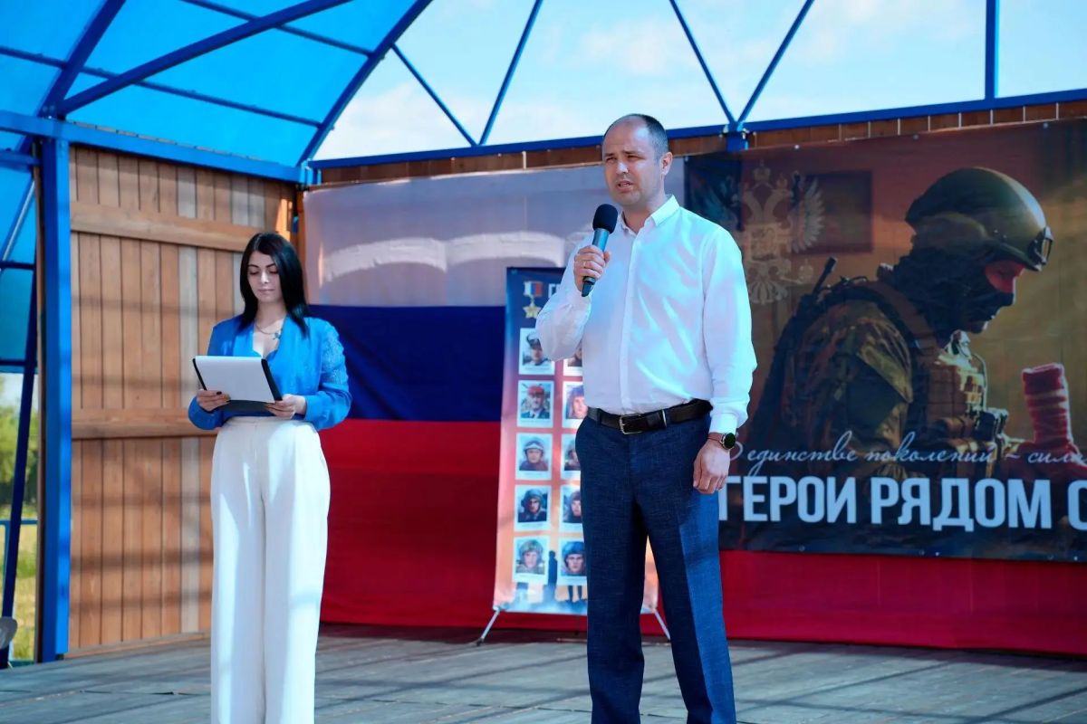 На стадионе «Юбилейный» в Казачинском завершился турнир по мини-футболу «Кубок героев СВО» На стадионе «Юбилейный» в Казачинском завершился турнир по мини-футболу «Кубок героев СВО»