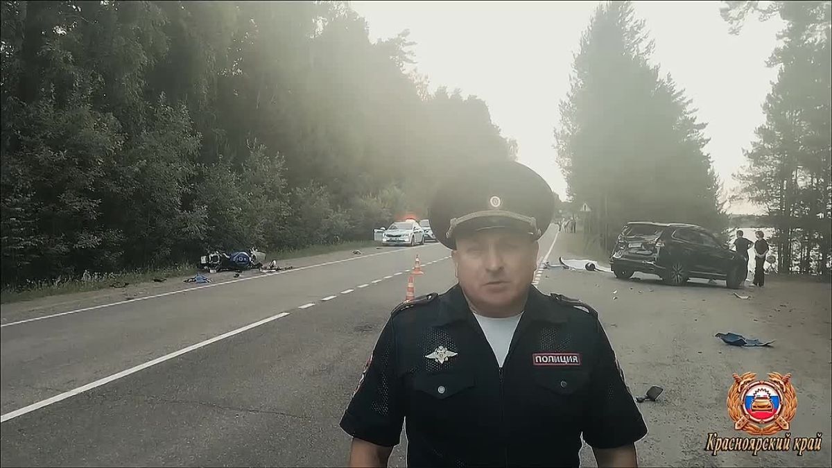 В Енисейске сотрудники Госавтоинспекции выясняют обстоятельства смертельного ДТП с участием мотоциклиста