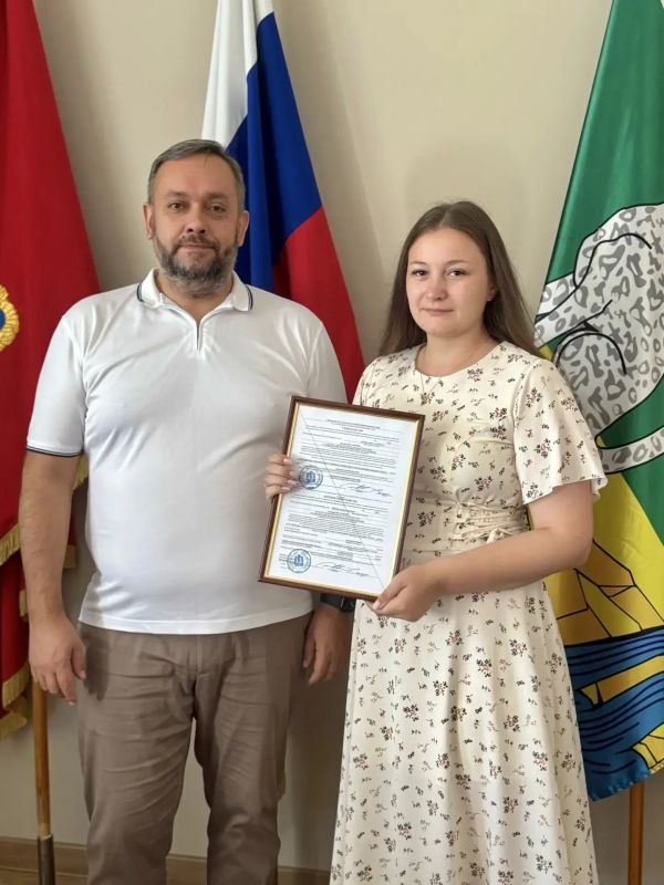 «Наш край — единая семья»: молодые специалисты на селе улучшили свои жилищные условия «Наш край — единая семья»: молодые специалисты на селе улучшили свои жилищные условия