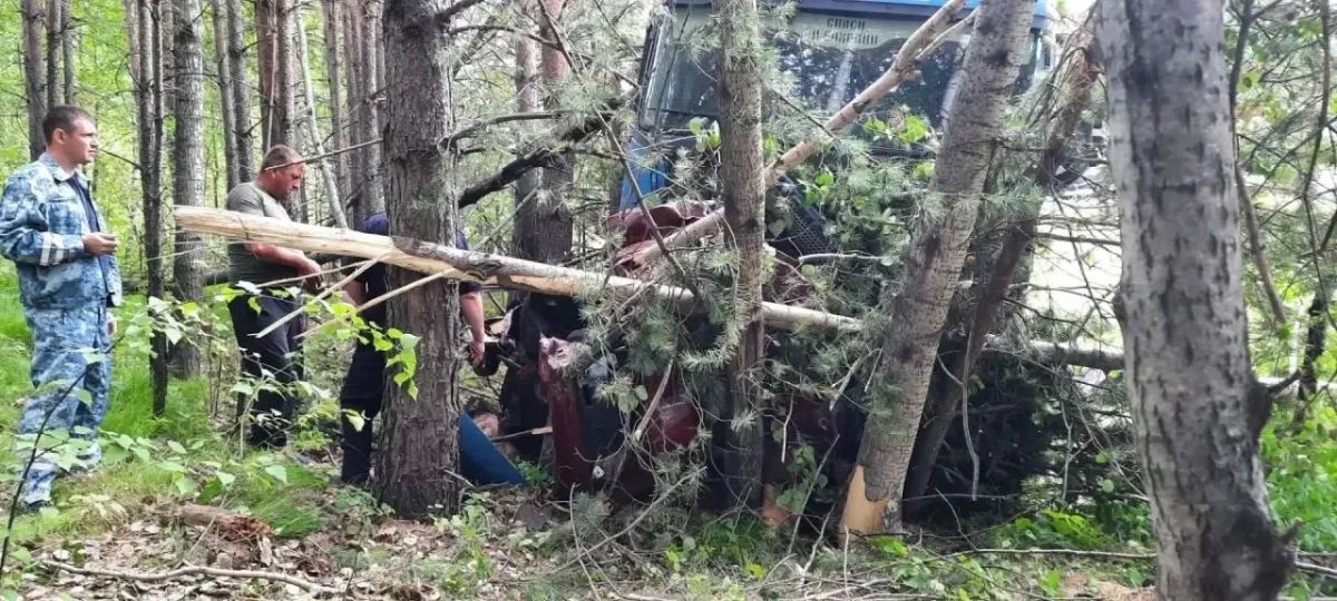 Четверо молодых парней погибли в лобовом ДТП с фурой на трассе в Красноярском крае