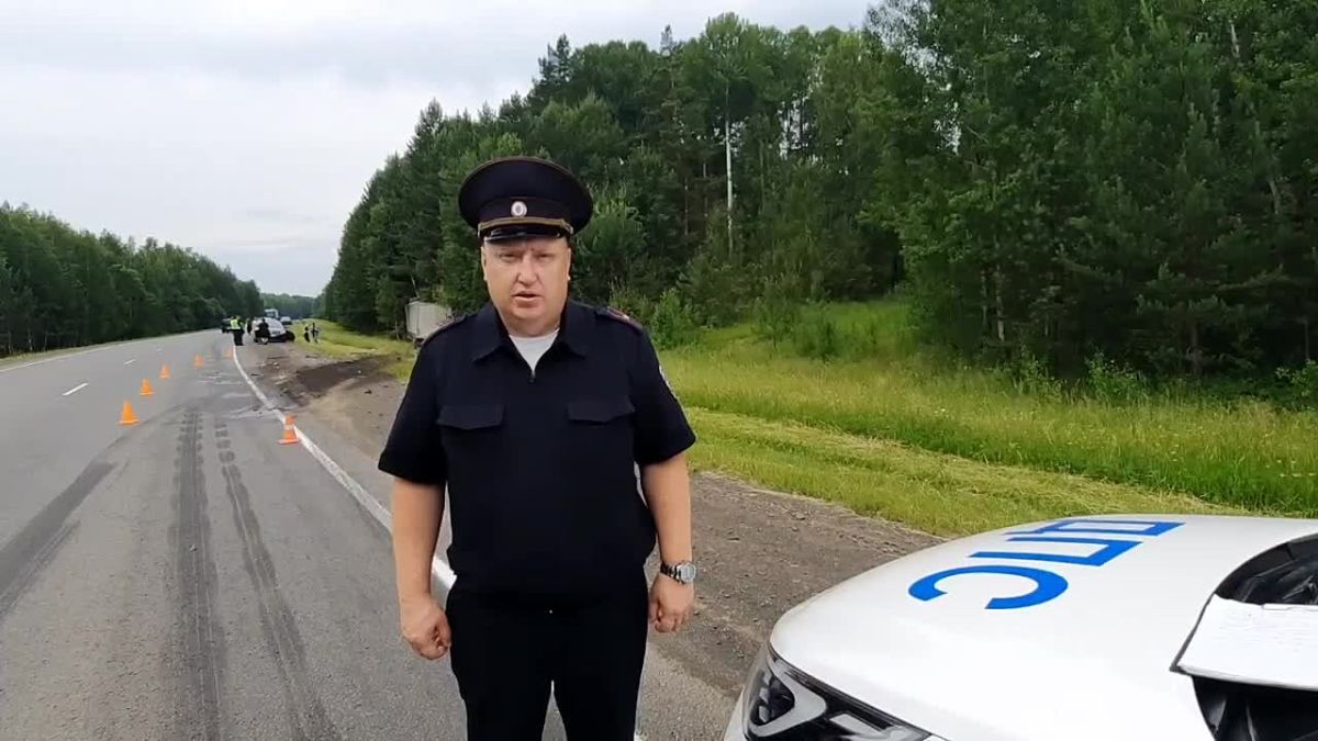 В Иланско-Нижнеингашском округе сотрудники полиции выясняют обстоятельства смертельного ДТП По предварительной информации, сегодня утром на 1142 км а/д Р-255 «Сибирь» 22-летний водитель-бесправник ВАЗ 2104 выехал на...