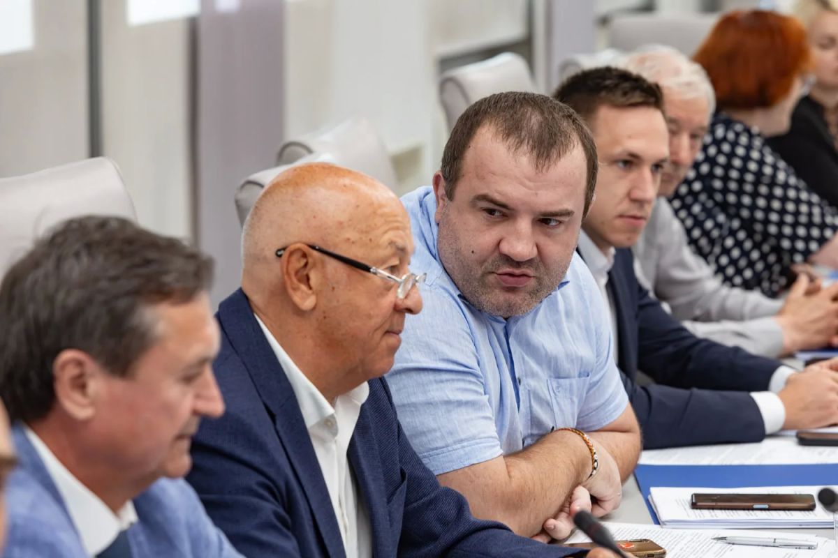Депутаты поддержали кандидатуру главы Счетной палаты и передали активы муниципалитетам Депутаты поддержали кандидатуру главы Счетной палаты и передали активы муниципалитетам