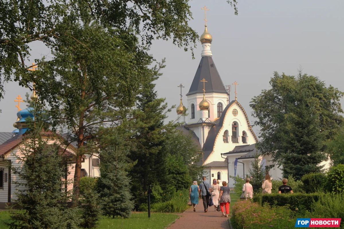 В День семьи, любви и верности на берегах Енисея прошла «Ромашка» В День семьи, любви и верности на берегах Енисея прошла «Ромашка»