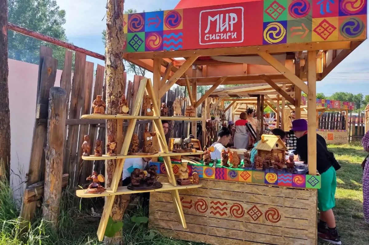 В Красноярском крае 9 июля стартовал XXII Международный фестиваль этнической музыки и ремёсел «МИР Сибири» В Красноярском крае 9 июля стартовал XXII Международный фестиваль этнической музыки и ремёсел «МИР Сибири»