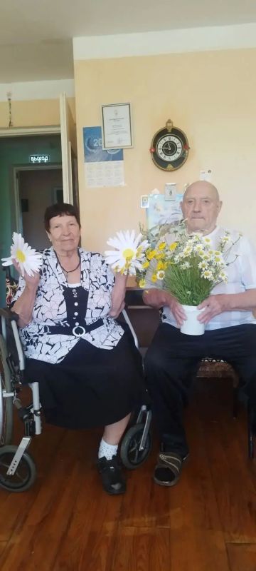В последние дни все мероприятия, проводимые в учреждениях соцобслуживания, были наполнены особой семейной атмосферой В последние дни все мероприятия, проводимые в учреждениях соцобслуживания, были наполнены особой семейной атмосферой