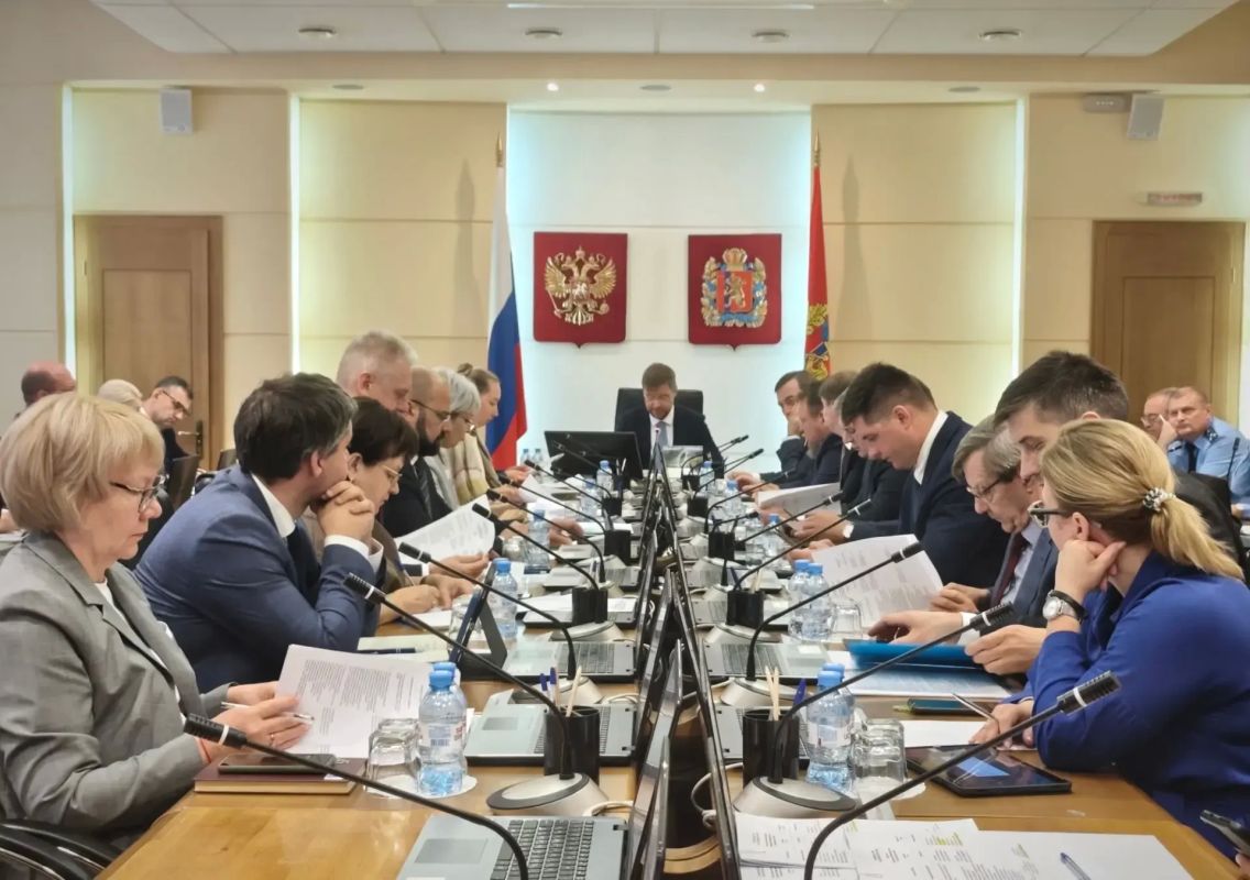 На заседании Правительства одним из многих вопросов обсуждения стали предварительные результаты ЕГЭ