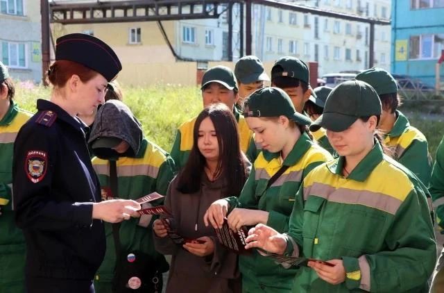 «Зеленый патруль» завершил юбилейную трудовую смену «Зеленый патруль» завершил юбилейную трудовую смену
