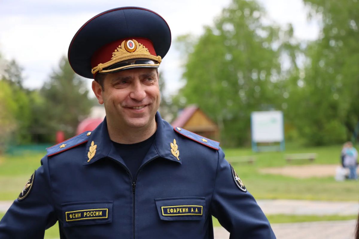 Сегодня день рождения отмечает начальник ГУФСИН России по Красноярскому краю генерал-лейтенант внутренней службы Антон Анатольевич Ефаркин! Сегодня день рождения отмечает начальник ГУФСИН России по Красноярскому краю генерал-лейтенант внутренней службы Антон Анатольевич Ефаркин!