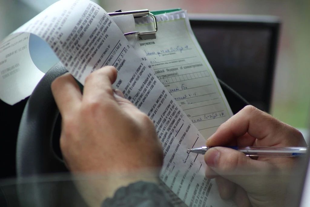 В Канском округе Госавтоинспекция на 3 года лишила иностранца права въезда в страну из-за игнорирования правил дорожного движения