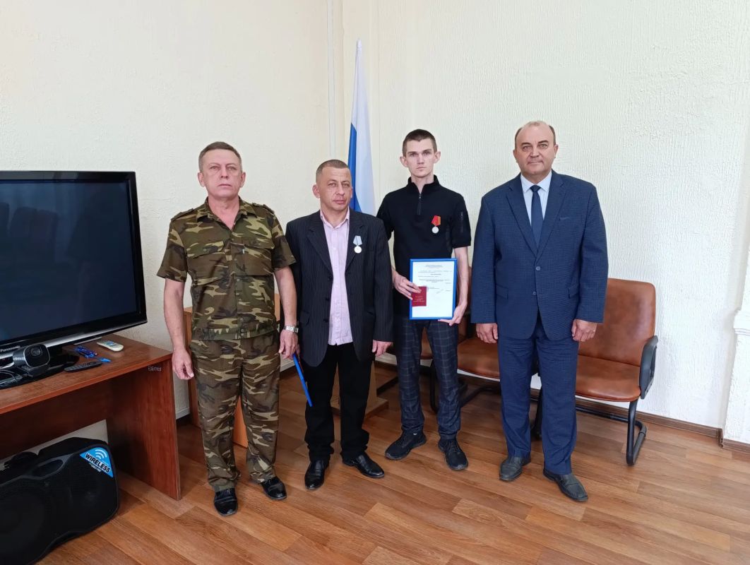 Три участника специальной военной операции Рыбинского округа удостоены государственных наград Три участника специальной военной операции Рыбинского округа удостоены государственных наград