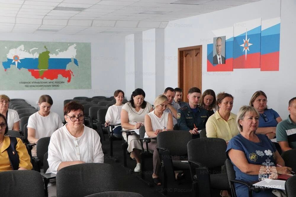 Сотрудники Главного управления сдали зачеты по физической подготовке Сотрудники Главного управления сдали зачеты по физической подготовке