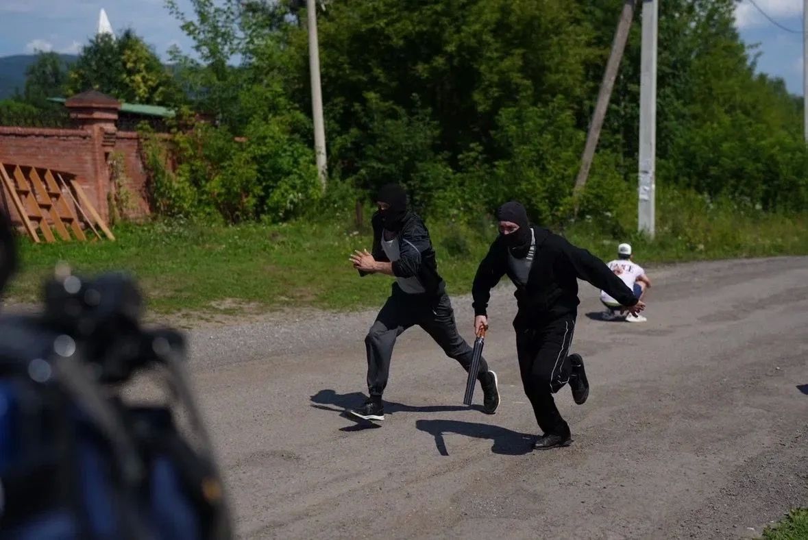 В Красноярском крае стартовали съемки криминальной драмы «Один из нас» В Красноярском крае стартовали съемки криминальной драмы «Один из нас»