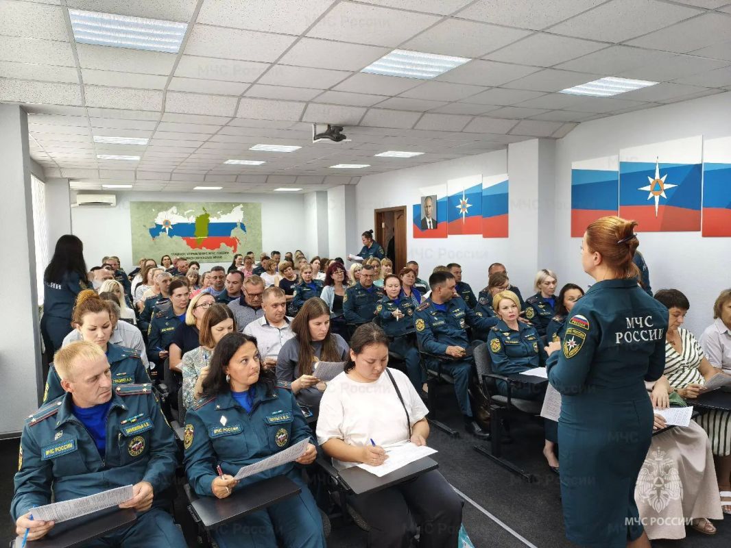 Сотрудники Главного управления сдали зачеты по физической подготовке Сотрудники Главного управления сдали зачеты по физической подготовке
