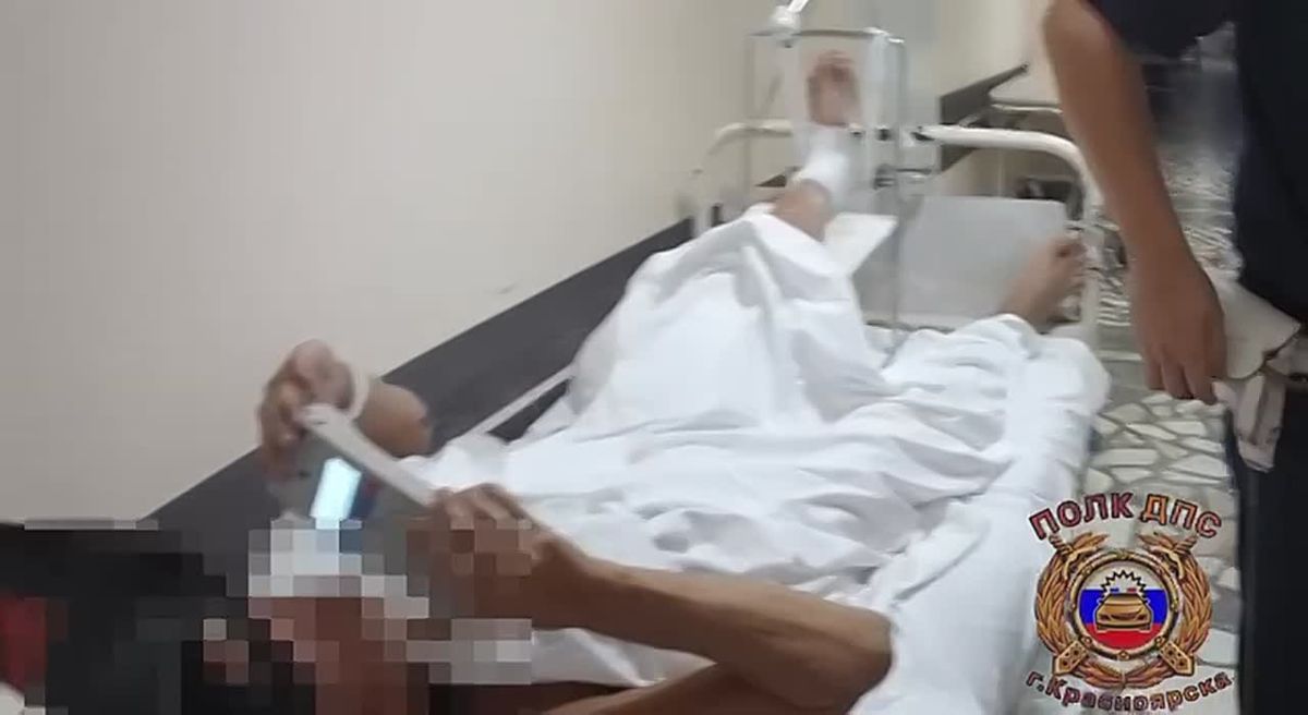 Сотрудники красноярского полка ДПС привлекли к ответственности водителя мощного моноколеса в нетрезвом состоянии, который попал в аварию и был госпитализирован