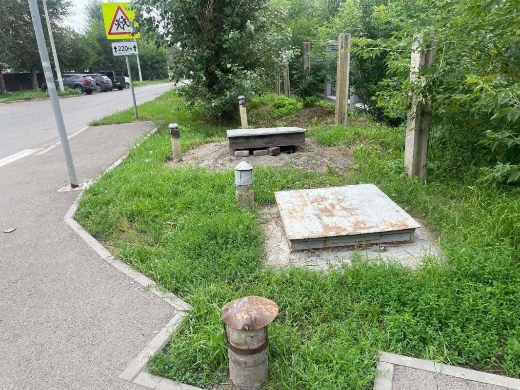 В Красноярске продолжают отрабатывать обращения горожан с онлайн-встреч главы города В Красноярске продолжают отрабатывать обращения горожан с онлайн-встреч главы города