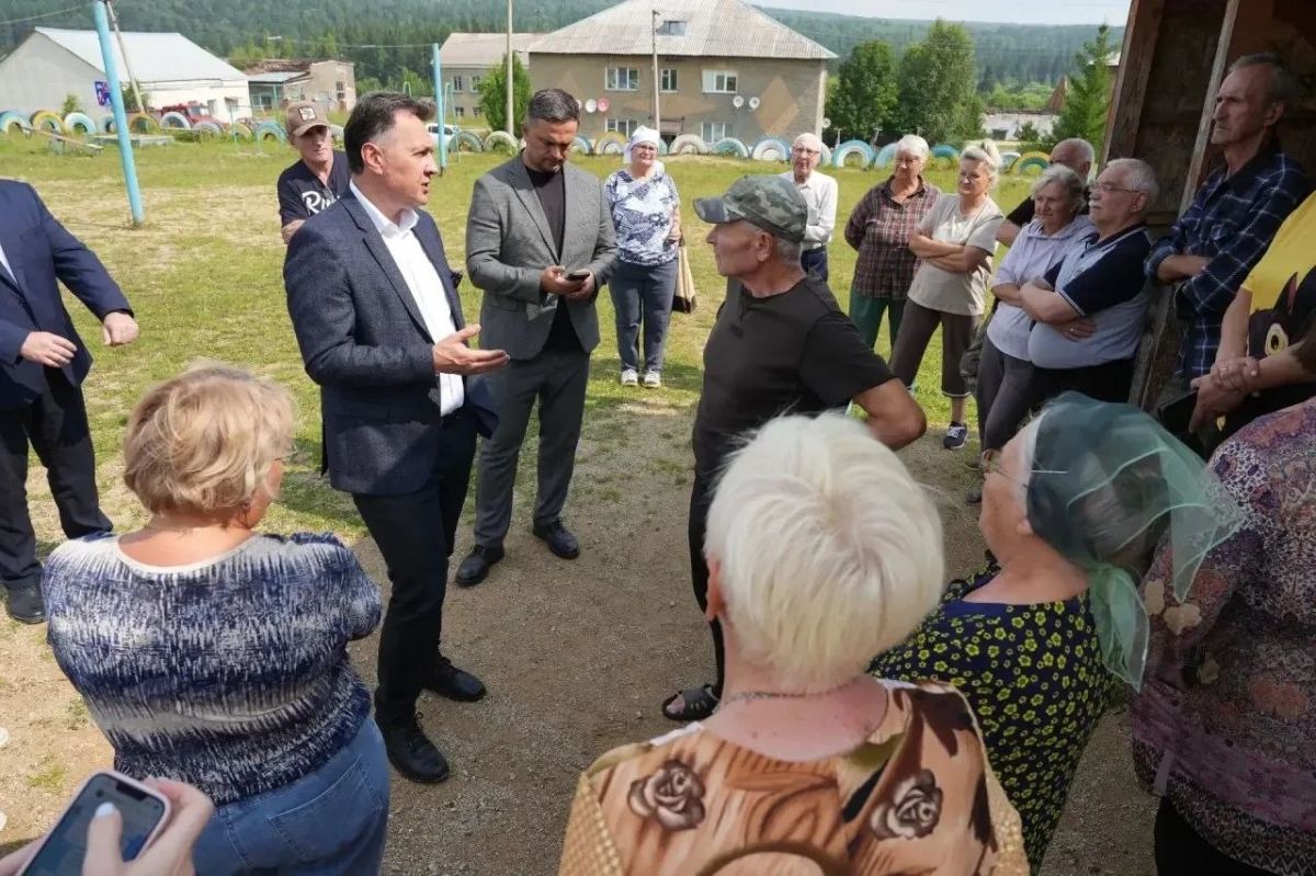 Подготовка к отопительному сезону, отвод воды и ямочный ремонт дорог – план ближайших действий наметили с жителями самых западных территорий большого Красноярска