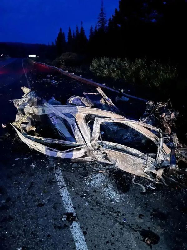 Мужчина погиб в лобовой аварии с полуприцепом в Красноярском крае