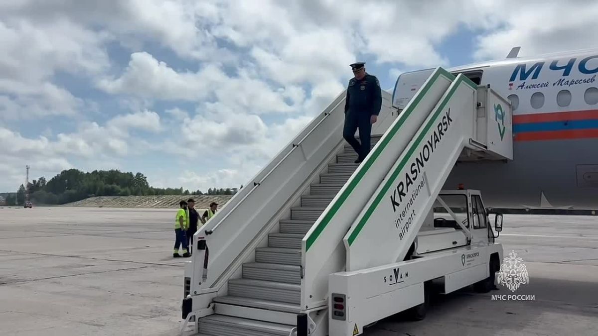 Глава МЧС России начал двухдневную рабочую поездку в Красноярский край