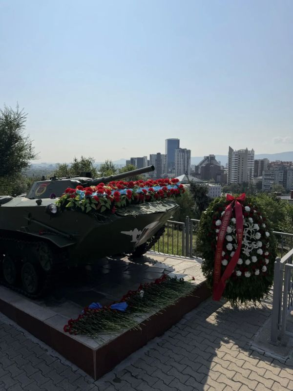 День ВДВ в Красноярске. Сегодня в Красноярске прошли торжественные мероприятия, посвященные Дню Воздушно-десантных войск России День ВДВ в Красноярске. Сегодня в Красноярске прошли торжественные мероприятия, посвященные Дню Воздушно-десантных войск России