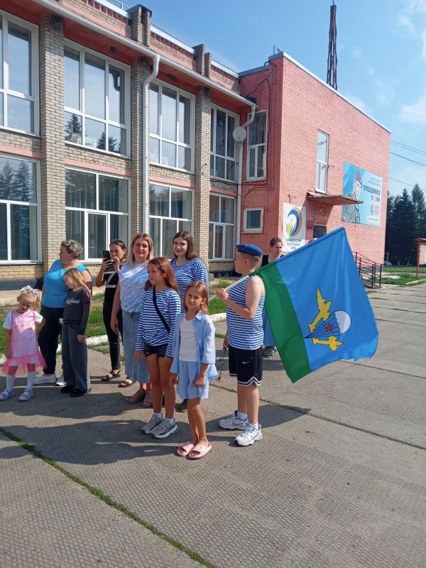 День войск дяди Васи. Сегодня, 2 августа, десантники Ирбейско-Саянского округа празднуют день Воздушно-десантных войск День войск дяди Васи. Сегодня, 2 августа, десантники Ирбейско-Саянского округа празднуют день Воздушно-десантных войск
