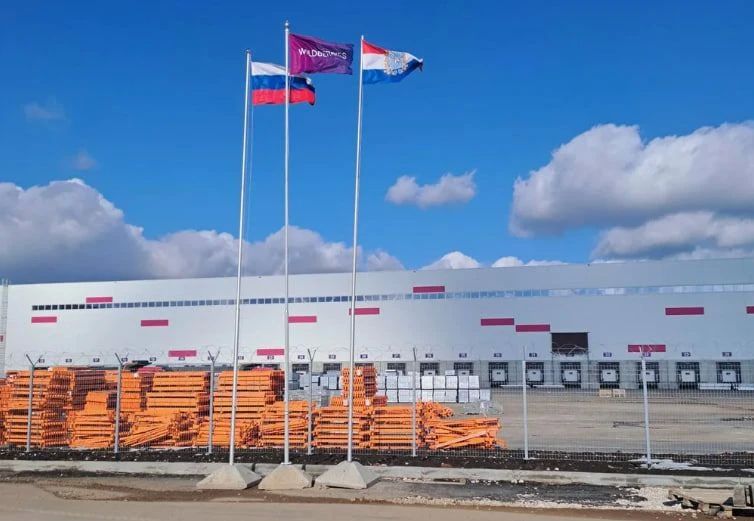 Губернатор Самарской области сообщил, что погибших при атаке беспилотников на склад Wildberries нет