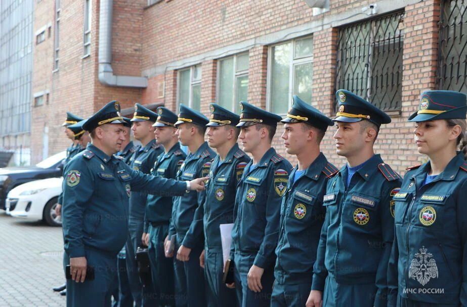Стартовал учебно-методический сбор с выпускниками образовательных организаций МЧС России Стартовал учебно-методический сбор с выпускниками образовательных организаций МЧС России
