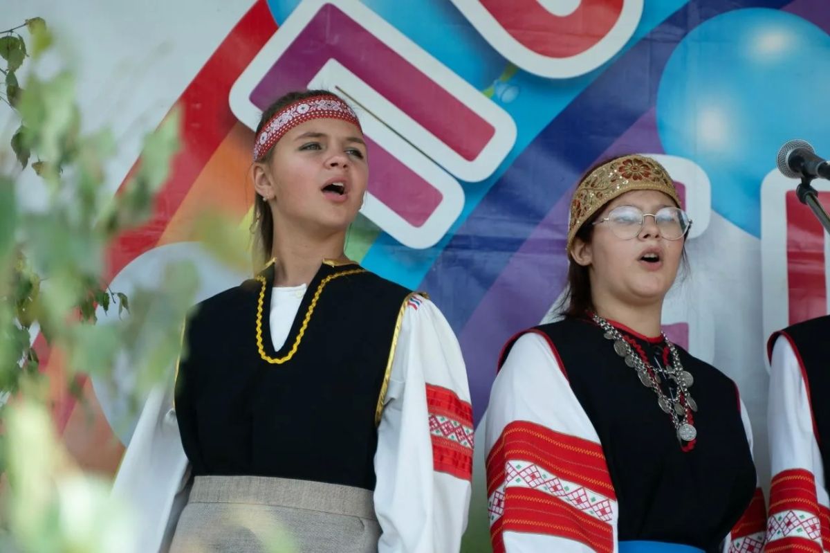 Сето в Сибири. Столицей «Сибирского Сетомаа» — праздника, посвященного финно-угорской культуре — стала на один день деревня Хайдак Манско-Уярского муниципального округа Сето в Сибири. Столицей «Сибирского Сетомаа» — праздника, посвященного финно-угорской культуре — стала на один день деревня Хайдак Манско-Уярского муниципального округа