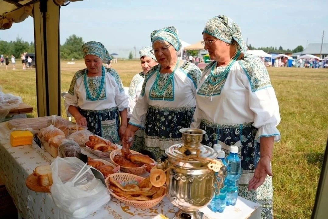«Наш край — единая семья»: в селе Мокрушинском в пятый раз прошёл фестиваль «День пирога» «Наш край — единая семья»: в селе Мокрушинском в пятый раз прошёл фестиваль «День пирога»