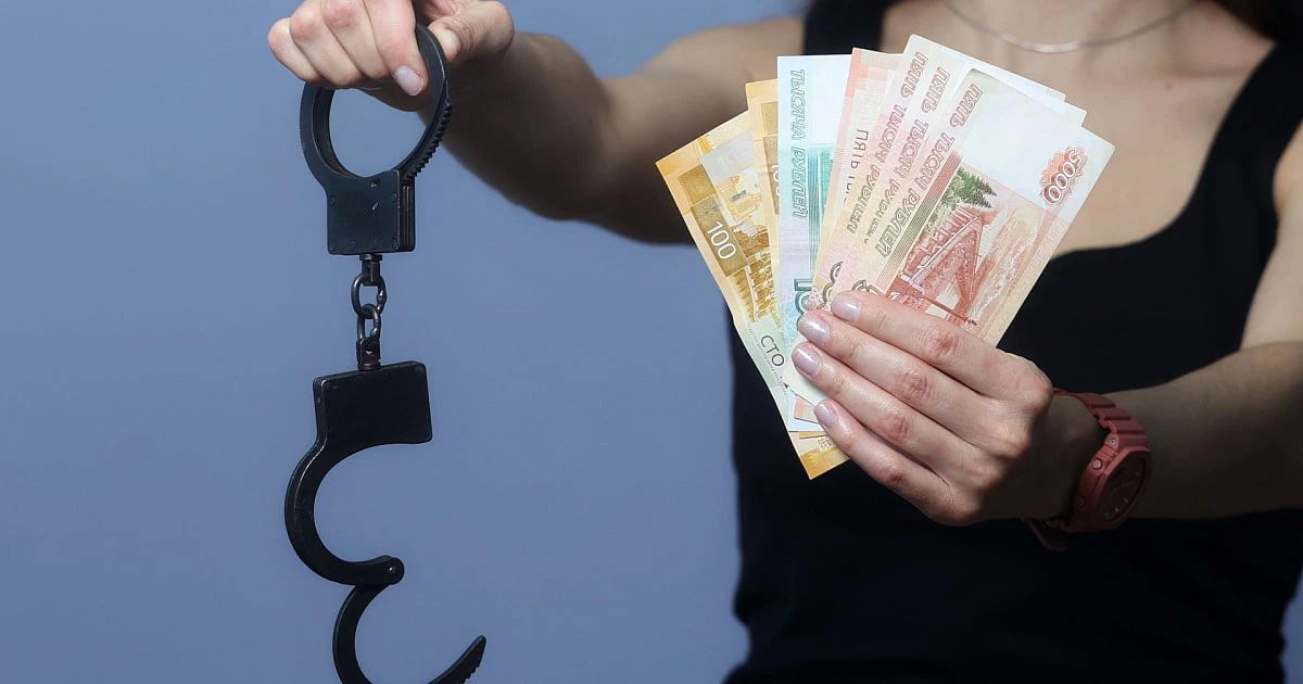 За 2026 год мошенники похитили у жителей Красноярского края 1,46 миллиарда рублей