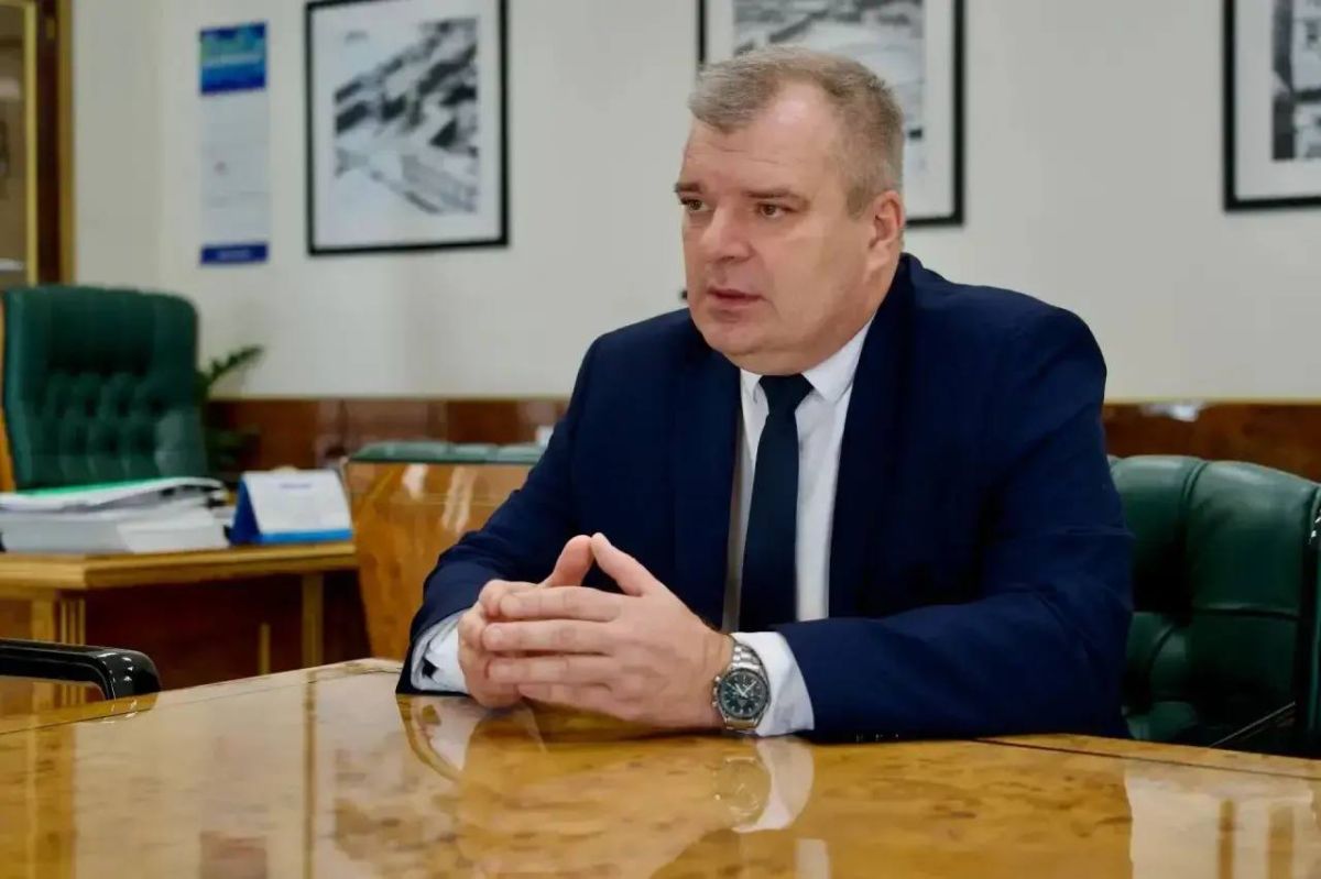 Дмитрий Карасёв: Провёл рабочую встречу с министром тарифной политики Красноярского края Романом Дубровским Дмитрий Карасёв: Провёл рабочую встречу с министром тарифной политики Красноярского края Романом Дубровским