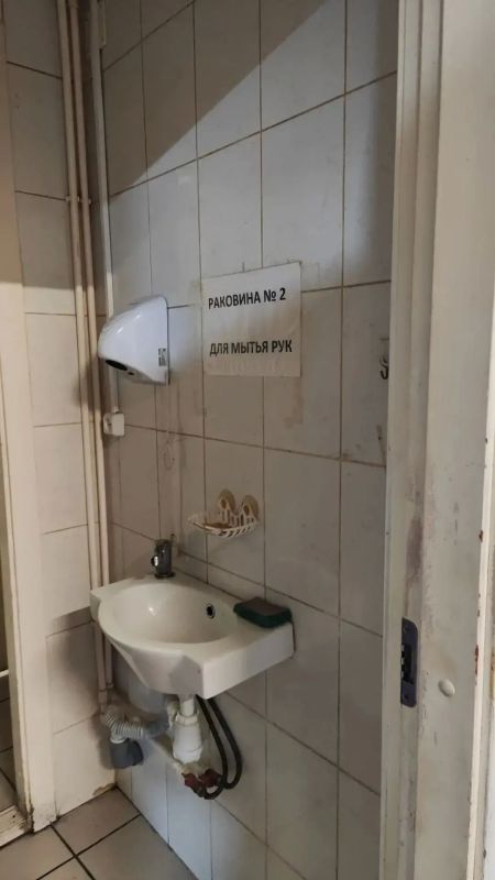 Хлеб пекли, а о людях забыли: в балахтинской пекарне 16 человек работали «по-соседски» Хлеб пекли, а о людях забыли: в балахтинской пекарне 16 человек работали «по-соседски»