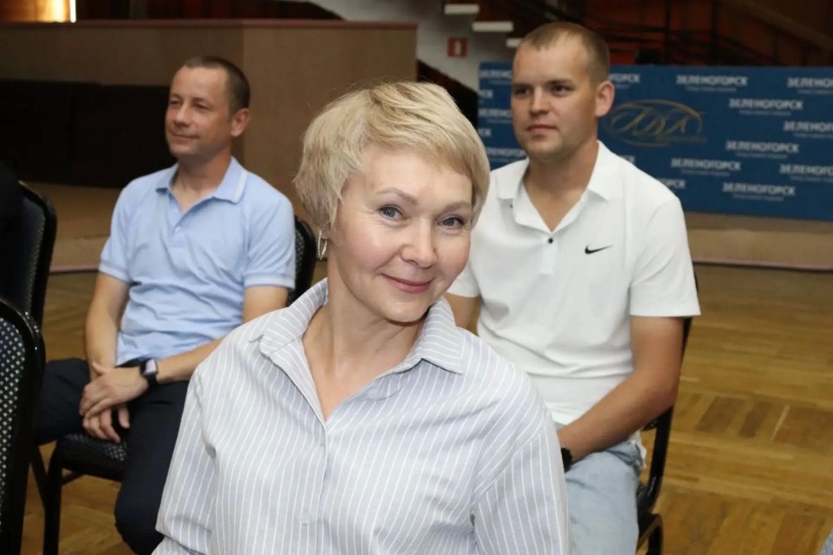 Зеленогорск спортивный. В «Селена» ДК состоялось мероприятие, посвященное Всероссийскому Дню физкультурника: чествовали зеленогорский спортивный актив, тех, кто своим упорным трудом и достижениями подтверждает звание одного... Зеленогорск спортивный. В «Селена» ДК состоялось мероприятие, посвященное Всероссийскому Дню физкультурника: чествовали зеленогорский спортивный актив, тех, кто своим упорным трудом и достижениями подтверждает звание одного...