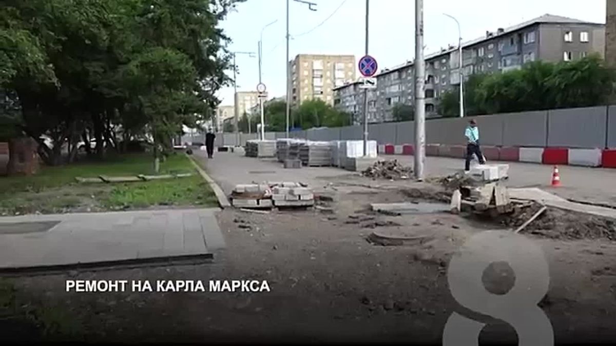 НОВОСТИ ИЗ ИНТЕРНЕТА. Многоэтажку в центре Красноярска на Карла Маркса, 155 во время ливней заливает водой до пятого этажа