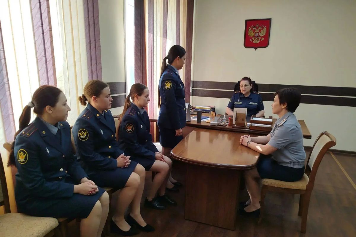 Выпускники ведомственных ВУЗов пополнили ряды сотрудников красноярского ГУФСИН Выпускники ведомственных ВУЗов пополнили ряды сотрудников красноярского ГУФСИН
