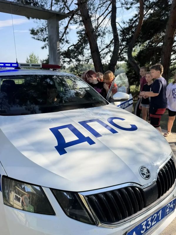 Зарядка со стражем порядка – детям Таймыра и Шушенского! Зарядка со стражем порядка – детям Таймыра и Шушенского!