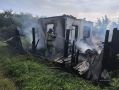 На юге Красноярского края пожарные потушили два садовых дома и сарай с сеном