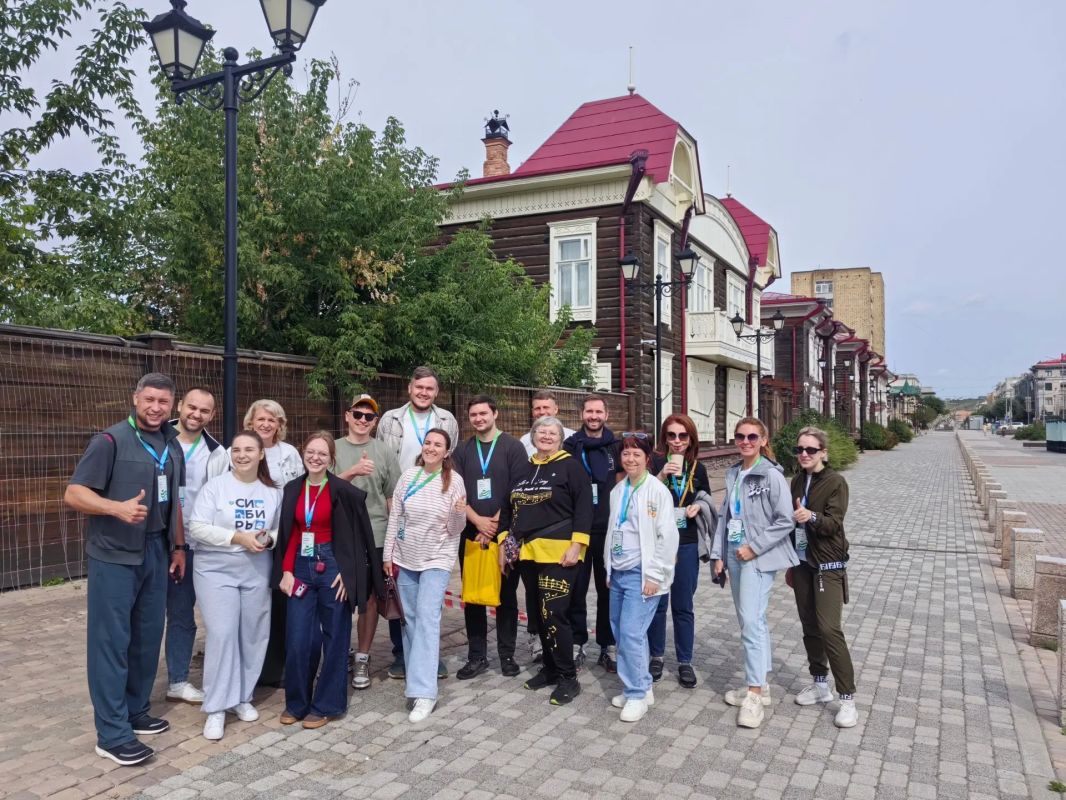 Сохраняя прошлое, строим будущее: III слёт волонтёров Сбера в Красноярске Сохраняя прошлое, строим будущее: III слёт волонтёров Сбера в Красноярске