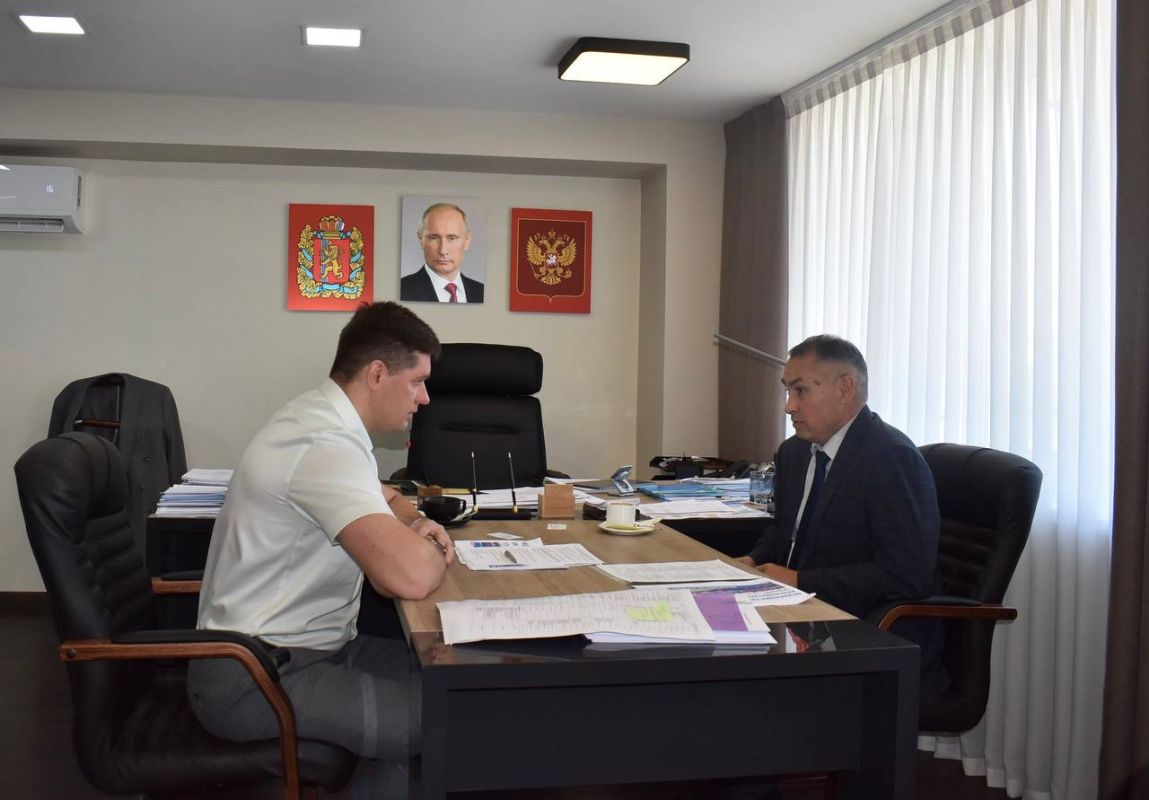 Расширение практики соцпартнерства обсудили в минпромторге края