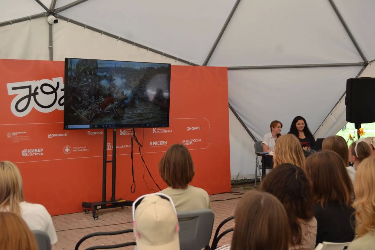 Знать прошлое, чтобы строить будущее: «Юниоры» погрузились в историю края Знать прошлое, чтобы строить будущее: «Юниоры» погрузились в историю края